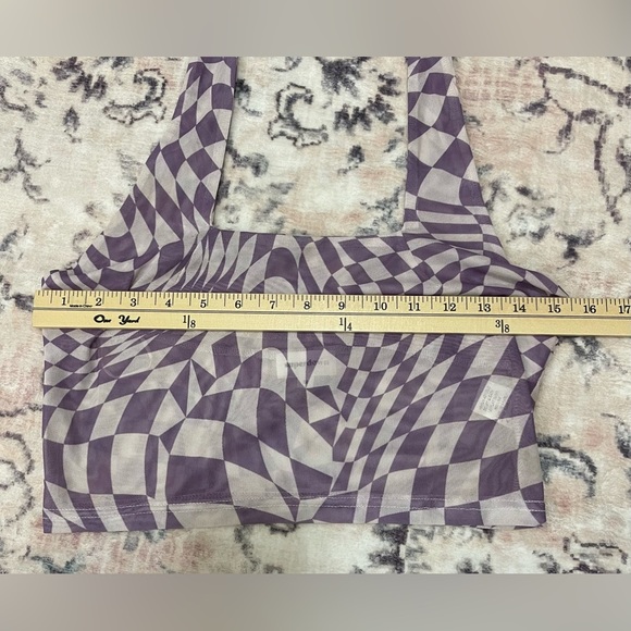 Superdown Moira Cross Over Halter Top Medium - Picture 4 of 9